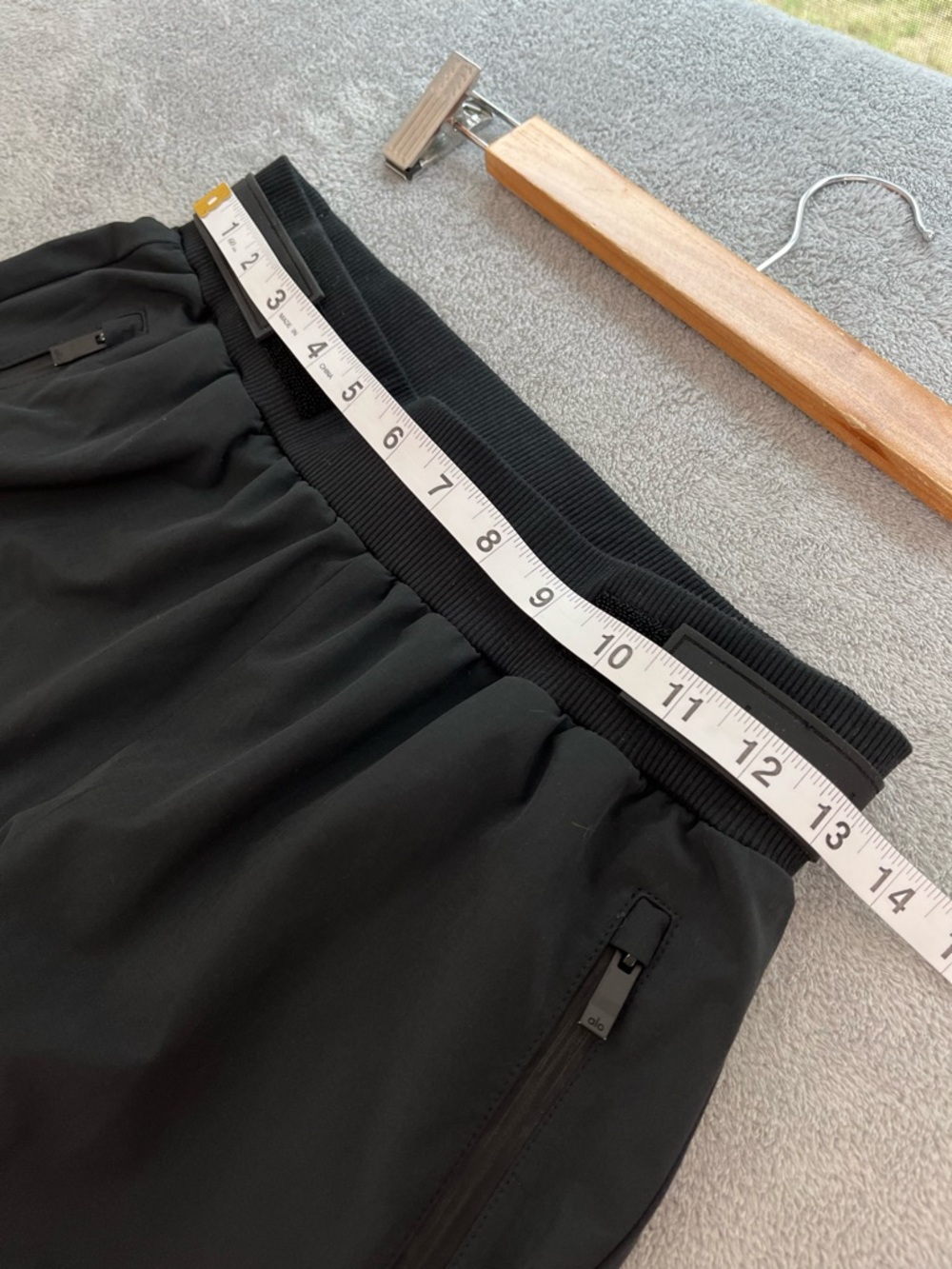 Alo Yoga High-Waist Elevation Trouser Black size S - Picture 8 of 10